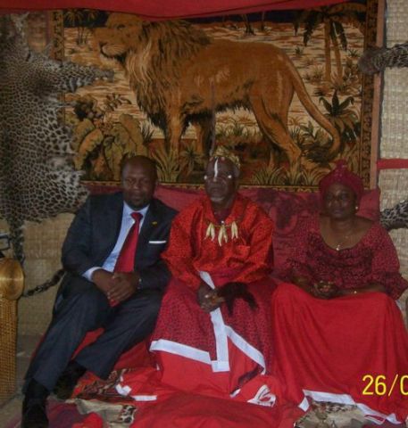 Sa Majesté le Roi Auguste Ngempio invite officiellement  à Mbé Joe Washington Ebina.